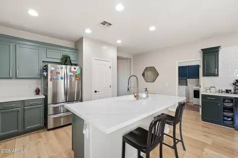 Kitchen - 3274 E Isaiah Ct, Gilbert, AZ 85298 photo 2 of 4