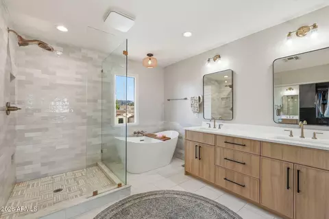 Bath - 3274 E Isaiah Ct, Gilbert, AZ 85298 photo 3 of 5