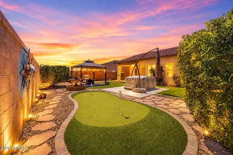 945 W Empress Tree Ave, San Tan Valley, AZ 85140