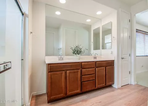 Bath - 9540 E Travertine Ave, Mesa, AZ 85212 photo 2 of 3