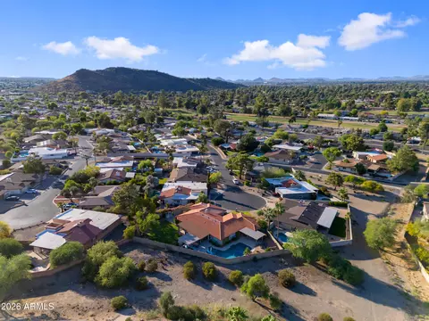 View/Area - 133 W Pershing Ave, Phoenix, AZ 85029 photo 17 of 22