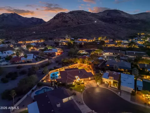 View/Area - 133 W Pershing Ave, Phoenix, AZ 85029 photo 20 of 22