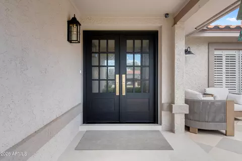 Entry Way - 133 W Pershing Ave, Phoenix, AZ 85029 photo 1 of 3