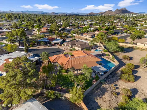View/Area - 133 W Pershing Ave, Phoenix, AZ 85029 photo 13 of 22