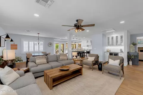 Living - 133 W Pershing Ave, Phoenix, AZ 85029 photo 1 of 4