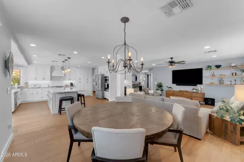 Dining - 133 W Pershing Ave, Phoenix, AZ 85029 photo 2 of 2