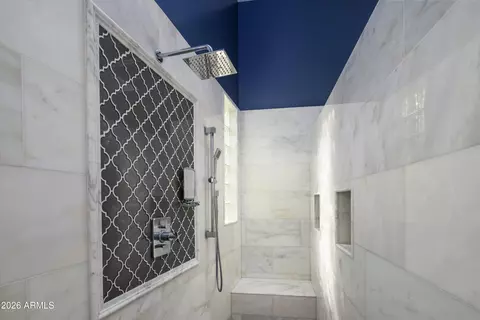 Bath - 4343 E Marion Way, Phoenix, AZ 85018 photo 3 of 5