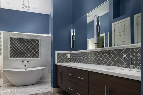 Bath - 4343 E Marion Way, Phoenix, AZ 85018 photo 1 of 5