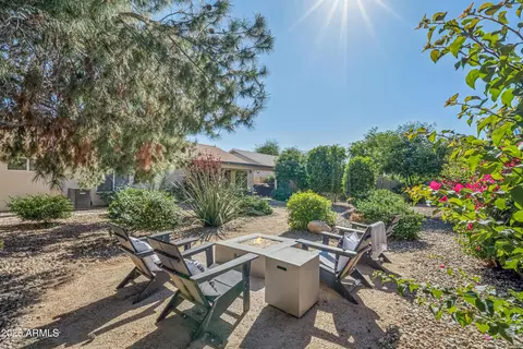 Exterior - 2082 E San Tan Ct, Gilbert, AZ 85296 photo 3 of 6