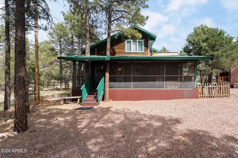 2095 Ranger Rd, Overgaard, AZ 85933