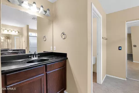 Bath - 4321 E Milky Way, Gilbert, AZ 85295 photo 3 of 4