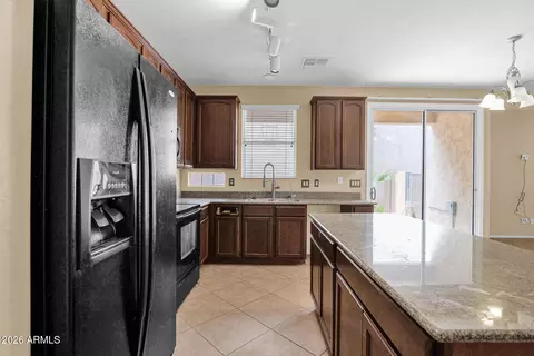Kitchen - 4321 E Milky Way, Gilbert, AZ 85295 photo 4 of 4