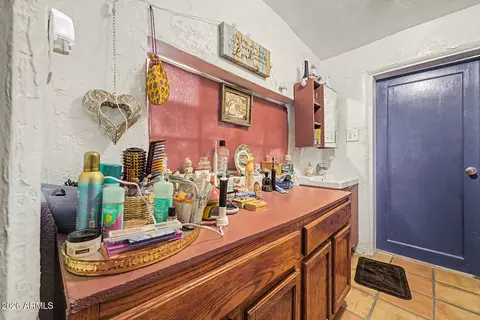Bath - 131 E 8th St, Florence, AZ 85132 photo 1 of 5