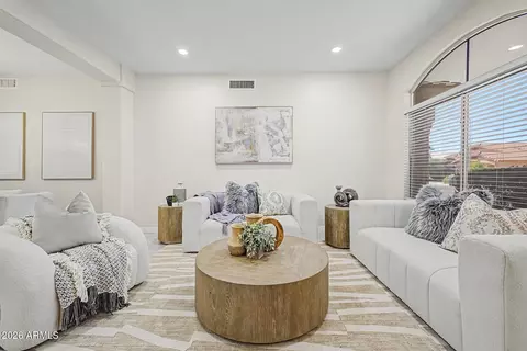 Living - 4413 E Villa Rita Dr, Phoenix, AZ 85032 photo 2 of 4