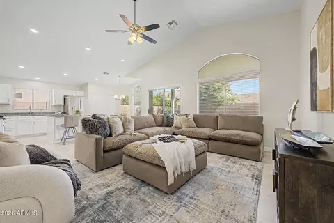 Living - 4413 E Villa Rita Dr, Phoenix, AZ 85032 photo 3 of 4