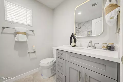 Bath - 4413 E Villa Rita Dr, Phoenix, AZ 85032 photo 3 of 3