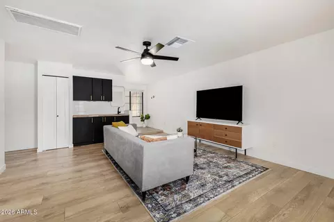 Other - 102 W Echo Ln, Phoenix, AZ 85021 photo 6 of 10