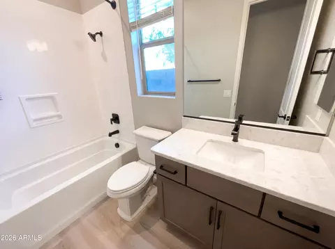 Bath - 3956 E Arabian Dr, Gilbert, AZ 85296 photo 2 of 5