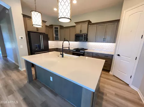 Kitchen - 3956 E Arabian Dr, Gilbert, AZ 85296 photo 1 of 4