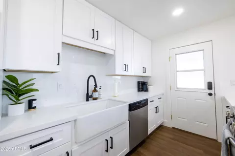 Kitchen - 216 E Washington Ave, Gilbert, AZ 85234 photo 2 of 5
