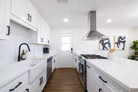Kitchen - 216 E Washington Ave, Gilbert, AZ 85234 photo 3 of 5