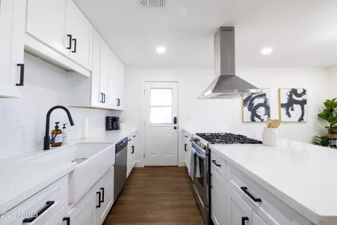 216 E Washington Ave, Gilbert, AZ 85234