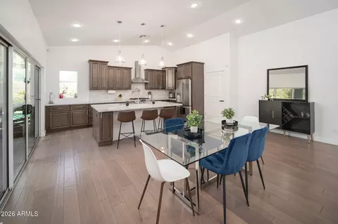 Dining - 4738 N 24th Pl, Phoenix, AZ 85016 photo 2 of 2