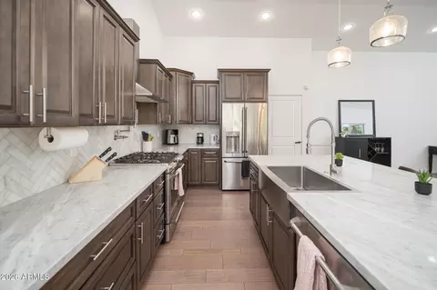 Kitchen - 4738 N 24th Pl, Phoenix, AZ 85016 photo 3 of 4