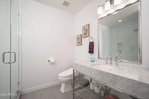 Bath - 4738 N 24th Pl, Phoenix, AZ 85016 photo 5 of 6