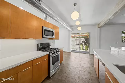 2126 S La Rosa Dr, Tempe, AZ 85282