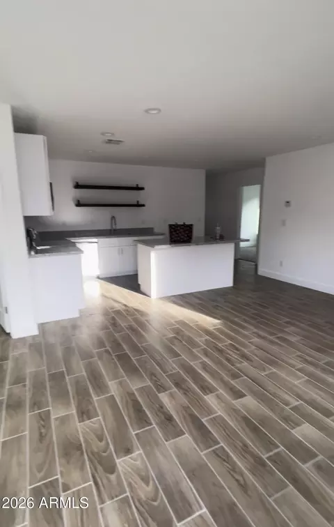 5713 S 13th Ave, Phoenix, AZ 85041 photo 3