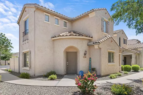 26712 N Babbling Brook Dr, Phoenix, AZ 85083