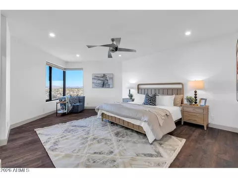 Bedroom - 1040 E Osborn Rd #1004, Phoenix, AZ 85014 photo 7 of 7