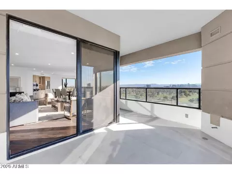 Exterior - 1040 E Osborn Rd #1004, Phoenix, AZ 85014 photo 5 of 22