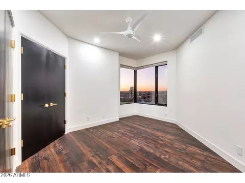 Bedroom - 1040 E Osborn Rd #1004, Phoenix, AZ 85014 photo 1 of 7