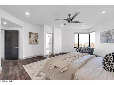 Bedroom - 1040 E Osborn Rd #1004, Phoenix, AZ 85014 photo 4 of 7