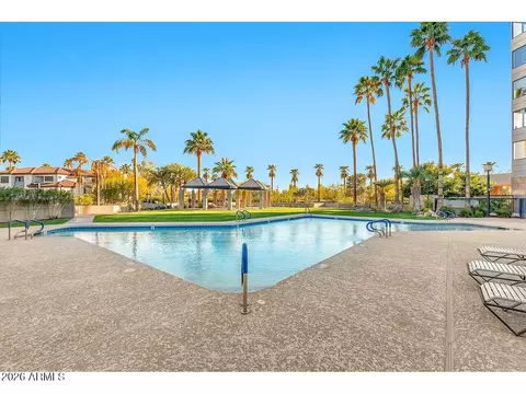Exterior - 1040 E Osborn Rd #1004, Phoenix, AZ 85014 photo 13 of 22