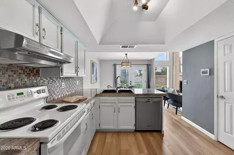 Kitchen - 1753 E Jacinto Cir, Mesa, AZ 85204 photo 1 of 4