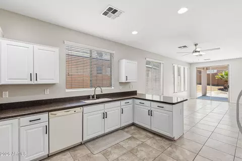 Kitchen - 2319 W Beverly Rd, Phoenix, AZ 85041 photo 4 of 5