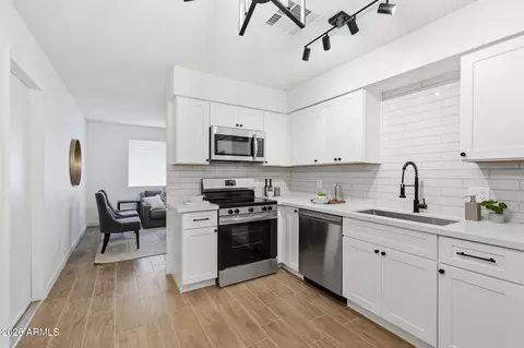 3513 W Galveston St, Chandler, AZ 85226