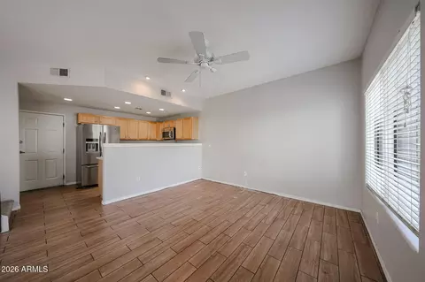 Living - 3150 E Beardsley Rd #1090, Phoenix, AZ 85050 photo 1 of 5