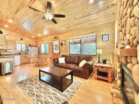 Living - 2742 Fox Trl, Overgaard, AZ 85933 photo 2 of 3