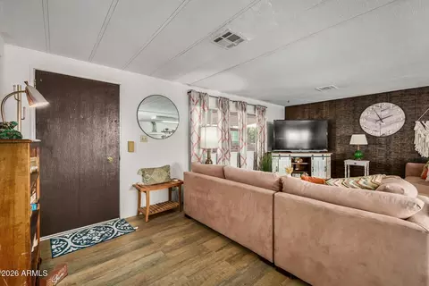 1307 S Hale Dr, Apache Junction, AZ 85120 photo 4