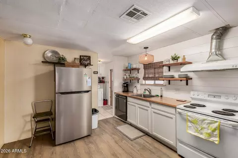 1307 S Hale Dr, Apache Junction, AZ 85120 photo 10