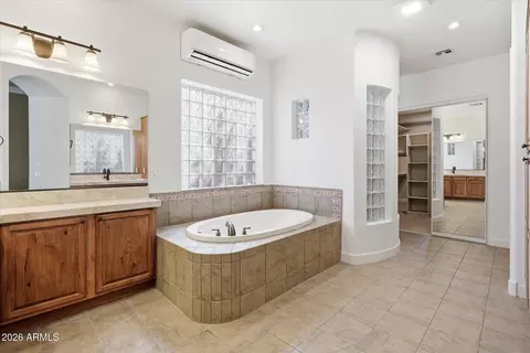 Bath - 4552 E Cavalry Dr, Gilbert, AZ 85297 photo 1 of 8