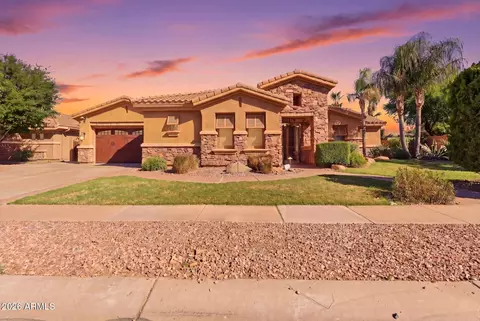 Exterior - 4552 E Cavalry Dr, Gilbert, AZ 85297 photo 2 of 7