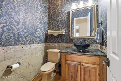 Bath - 4552 E Cavalry Dr, Gilbert, AZ 85297 photo 6 of 8