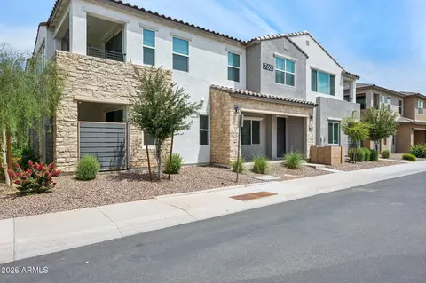 760 E Doral Ave #101, Gilbert, AZ 85297
