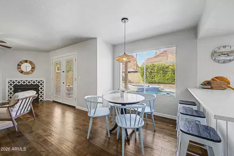 Dining - 4110 E Windsong Dr, Phoenix, AZ 85048 photo 2 of 2