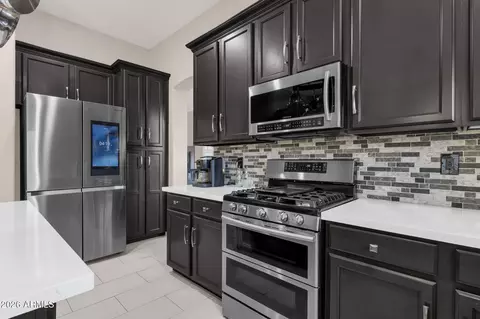Kitchen - 10464 E Medina Ave, Mesa, AZ 85209 photo 5 of 5